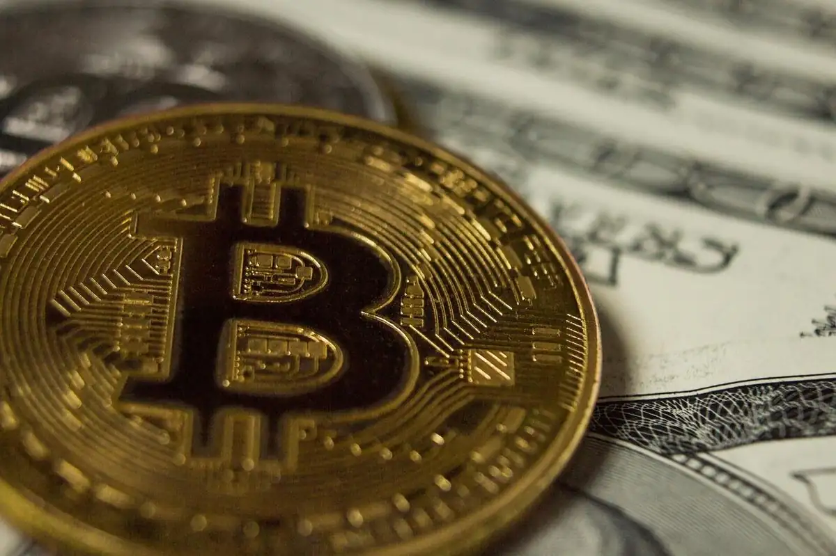 Крипторинок обвалився після удару Ізраїлю по Ірану