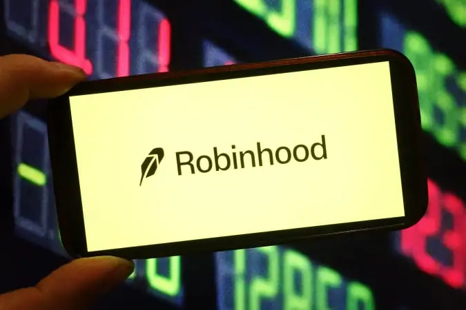 Robinhood відкриває платинову картку для елітних клієнтів