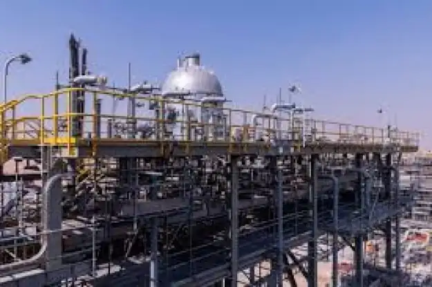 Saudi Aramco зупиняє завод після удару безпілотника