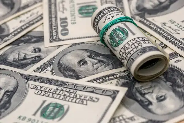 Зміцнення долара через напруженість на Близькому Сході